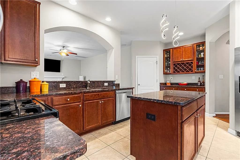 2541 Mirasol DR, VIRGINIA BEACH VA 23456 thumb 11