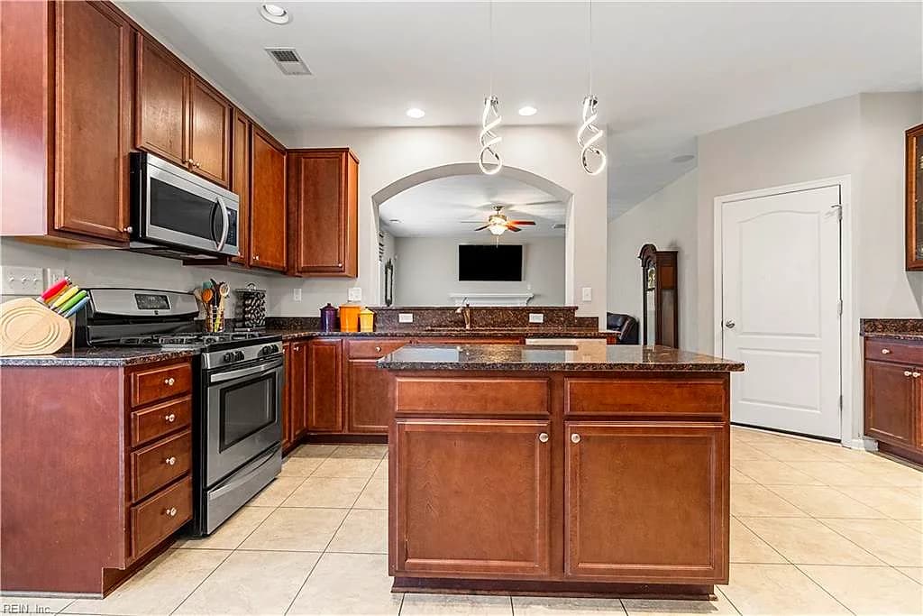 2541 Mirasol DR, VIRGINIA BEACH VA 23456 thumb 6
