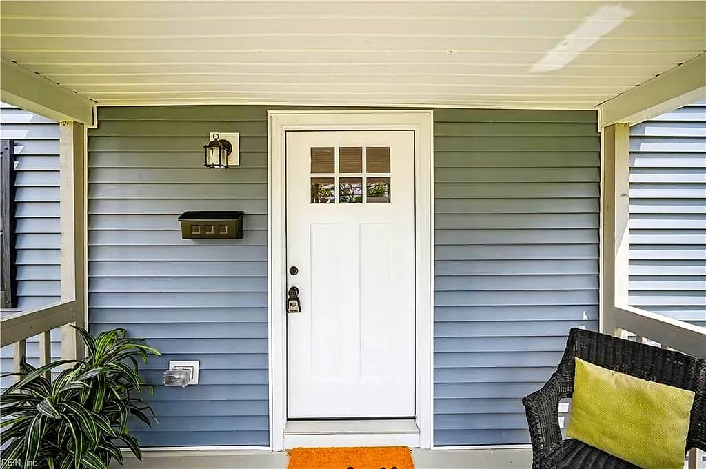 630 Newport News AVE, HAMPTON VA 23669 - Photo 3