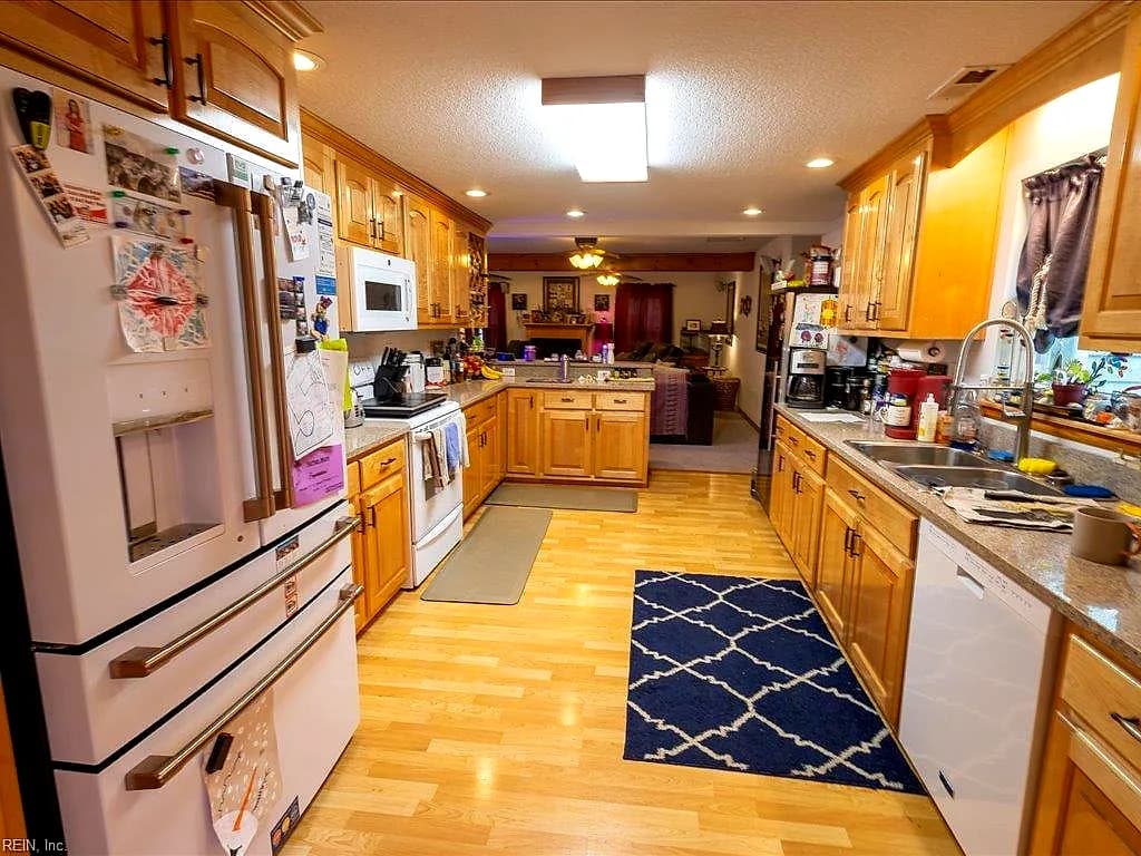 1336 Blackwater RD, CHESAPEAKE VA 23322 thumb 11