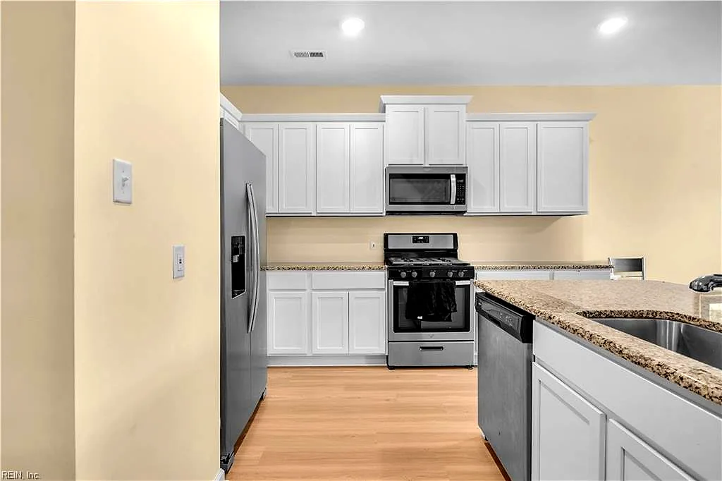 1611 Independence BLVD, NEWPORT NEWS VA 23608 thumb 7