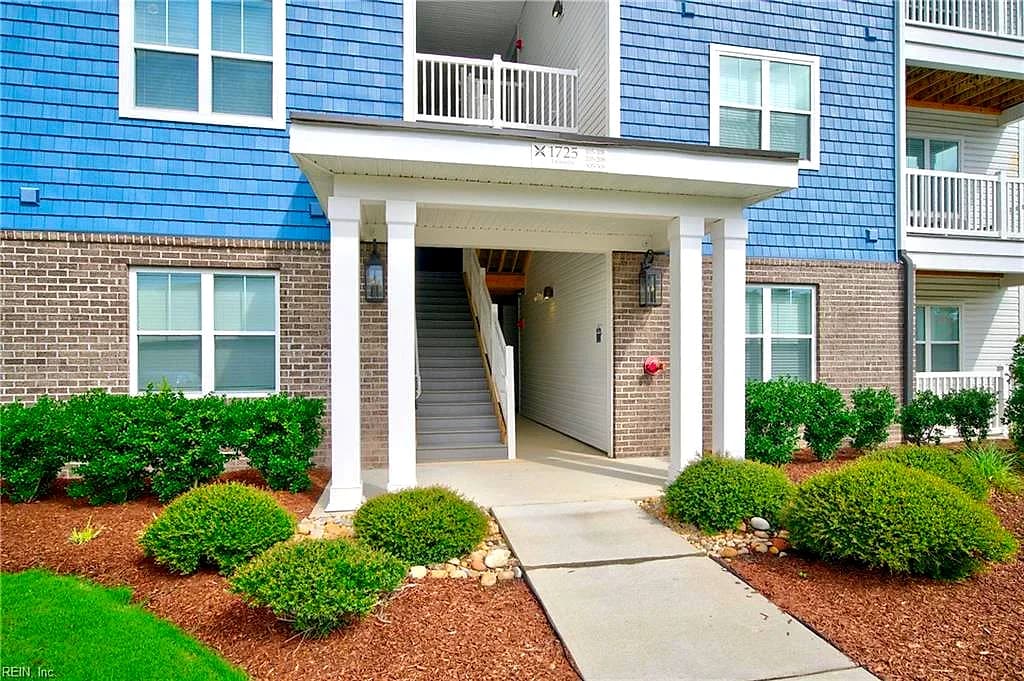 1725 Dromolin DR #208, VIRGINIA BEACH VA 23456 - Photo 4
