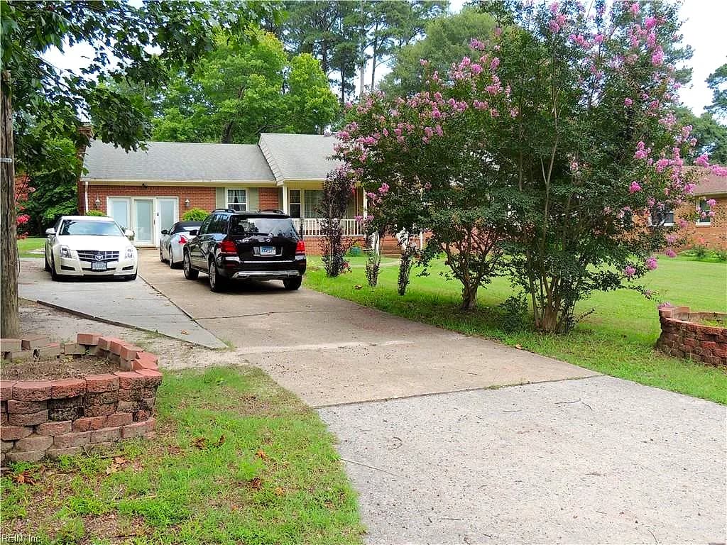204 Holly Cove ST, FRANKLIN VA 23851 - Photo 3