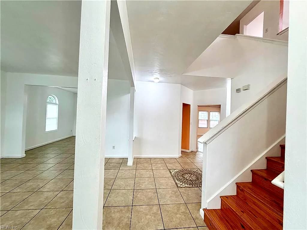 221 Dunn ST, CHESAPEAKE VA 23320 - Photo 4
