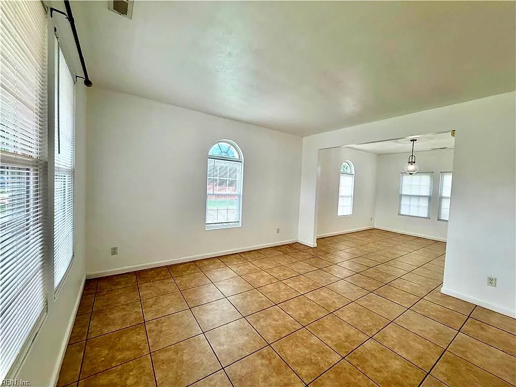 221 Dunn ST, CHESAPEAKE VA 23320 thumb 6