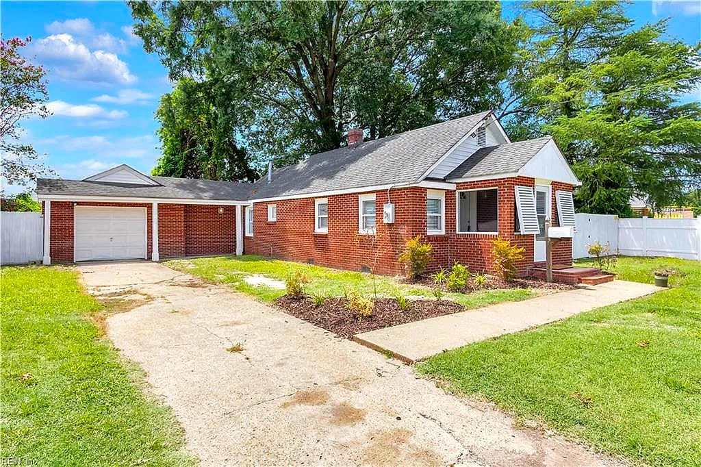 12 Middlesex RD, NEWPORT NEWS VA 23606 - Photo 3