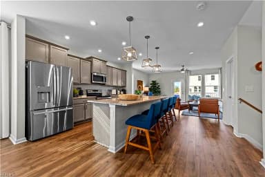 212 Freeman DR, HAMPTON VA 23666 thumb 3