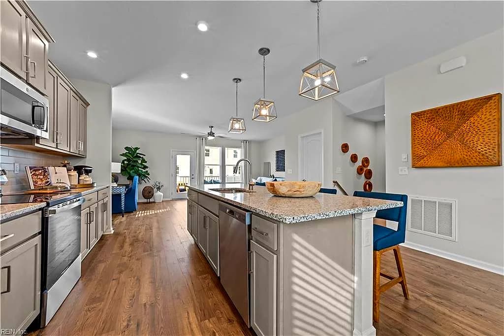 212 Freeman DR, HAMPTON VA 23666 thumb 7