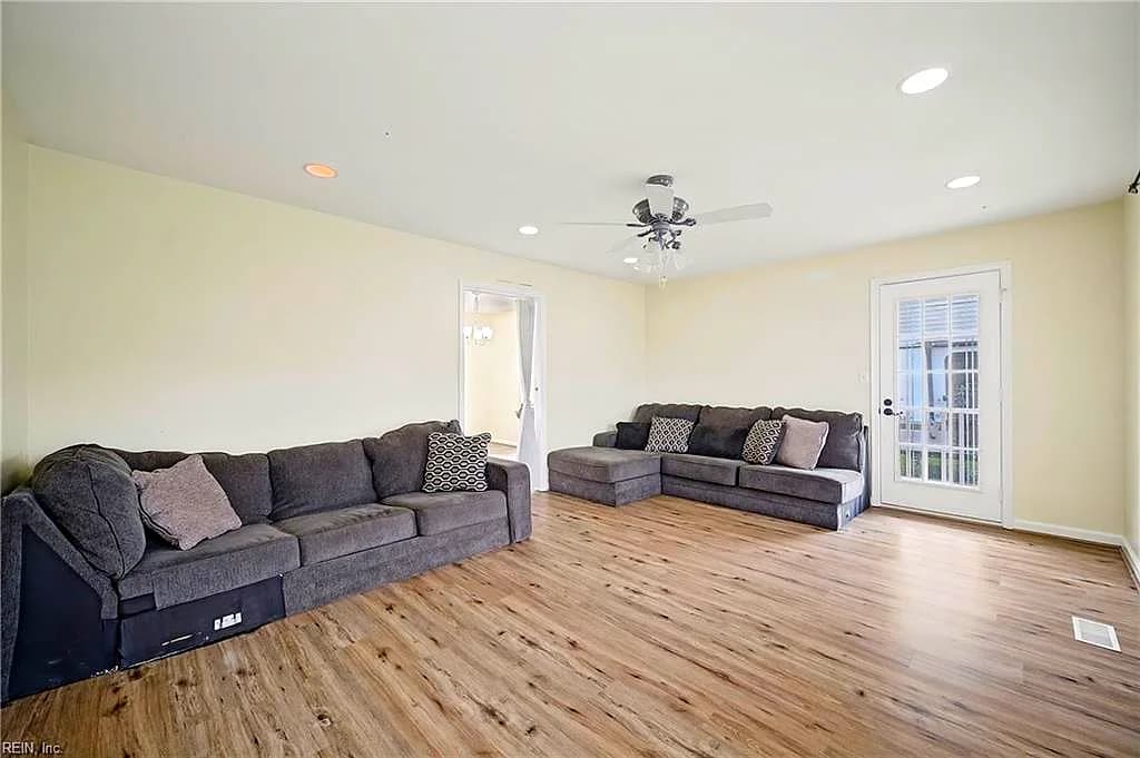 3404 Winterhawk CT, CHESAPEAKE VA 23323 thumb 7