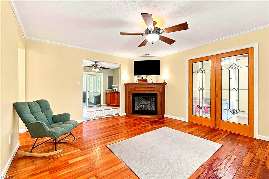 11011 Harcum RD, GLOUCESTER VA 23061 - Photo 5