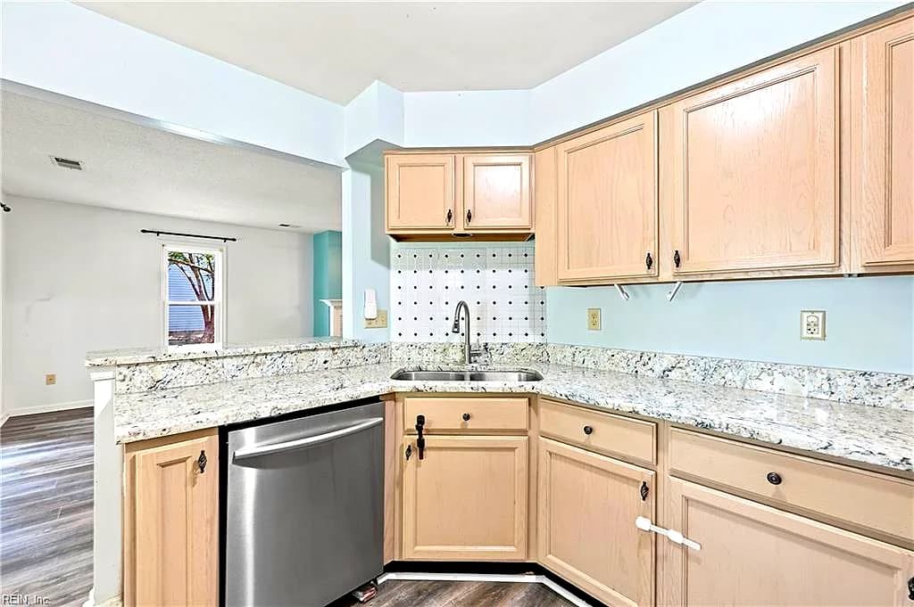 312 Esplanade PL, CHESAPEAKE VA 23320 thumb 12