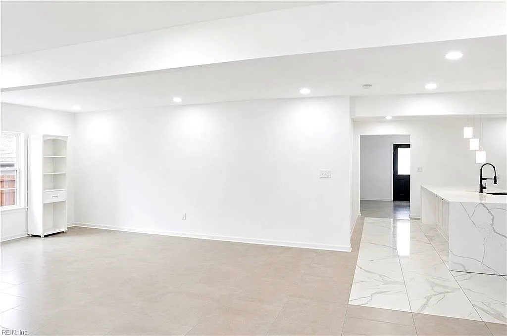 845 N King ST, HAMPTON VA 23669 - Photo 4