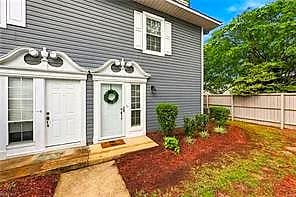 2307 Cretan CT, VIRGINIA BEACH VA 23454 - Main photo