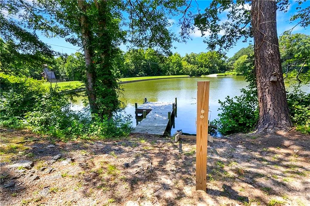 7838 On The Pond LN, GLOUCESTER VA 23061 thumb 7
