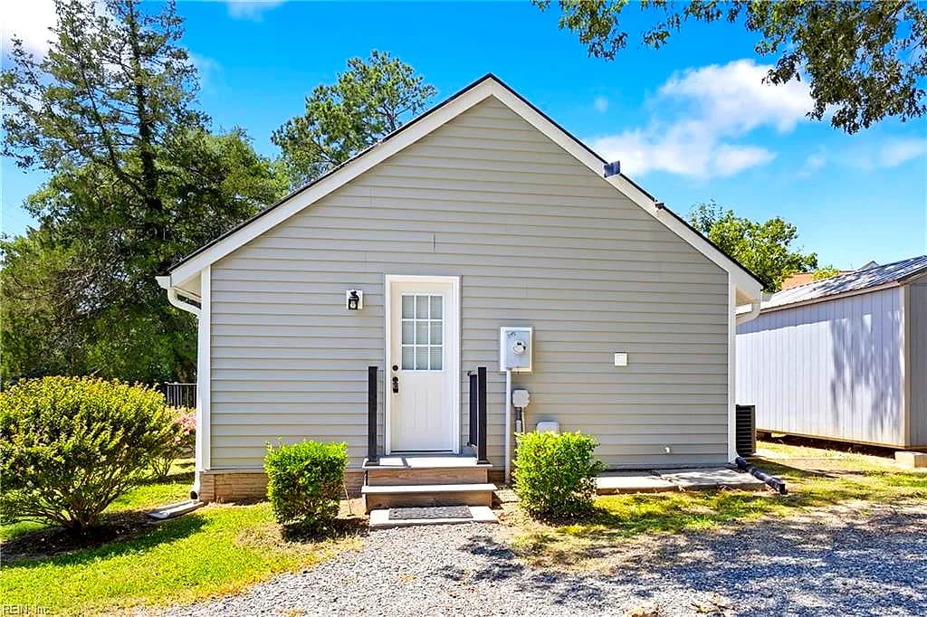 7838 On The Pond LN, GLOUCESTER VA 23061 thumb 10
