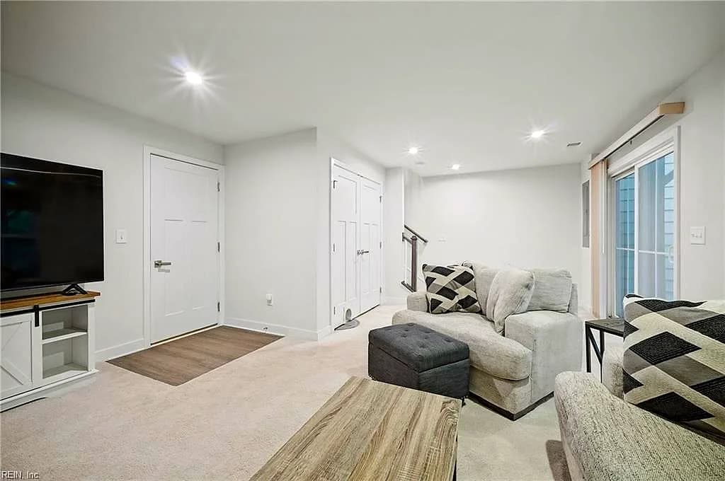 1741 Fortune TER, CHESAPEAKE VA 23323 thumb 8