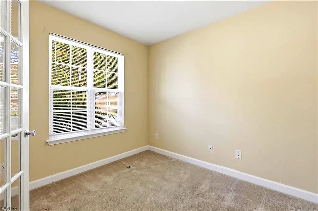 3216 Vimy Ridge AVE, NORFOLK VA 23509 - Photo 3