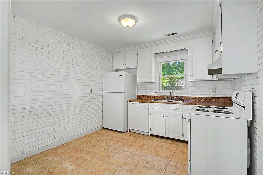 4024 Campbell RD, NEWPORT NEWS VA 23602 - Photo 5