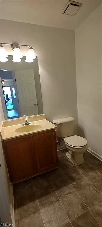801 Ward CT, NEWPORT NEWS VA 23602 thumb 12