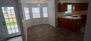801 Ward CT, NEWPORT NEWS VA 23602 thumb 7