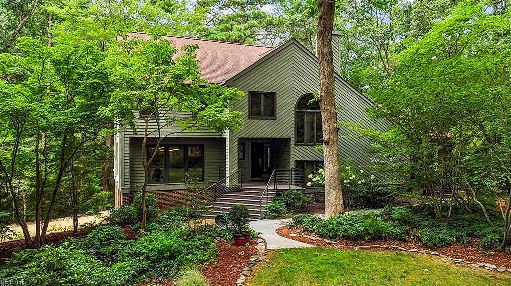 109 Colberts TRCE, YORKTOWN VA 23692 - Photo 2