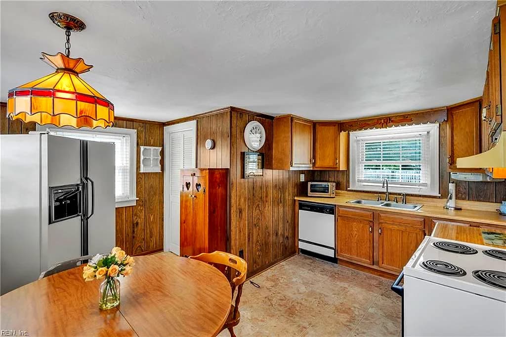 1106 Maryview AVE, CHESAPEAKE VA 23323 thumb 11