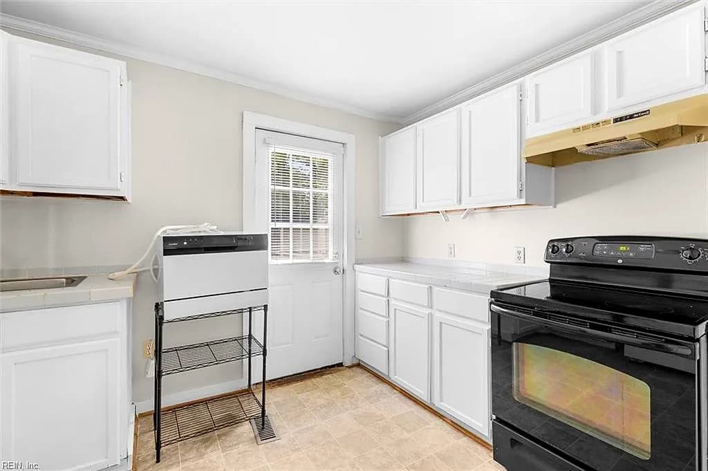 2604 Omar ST, CHESAPEAKE VA 23324 - Photo 4