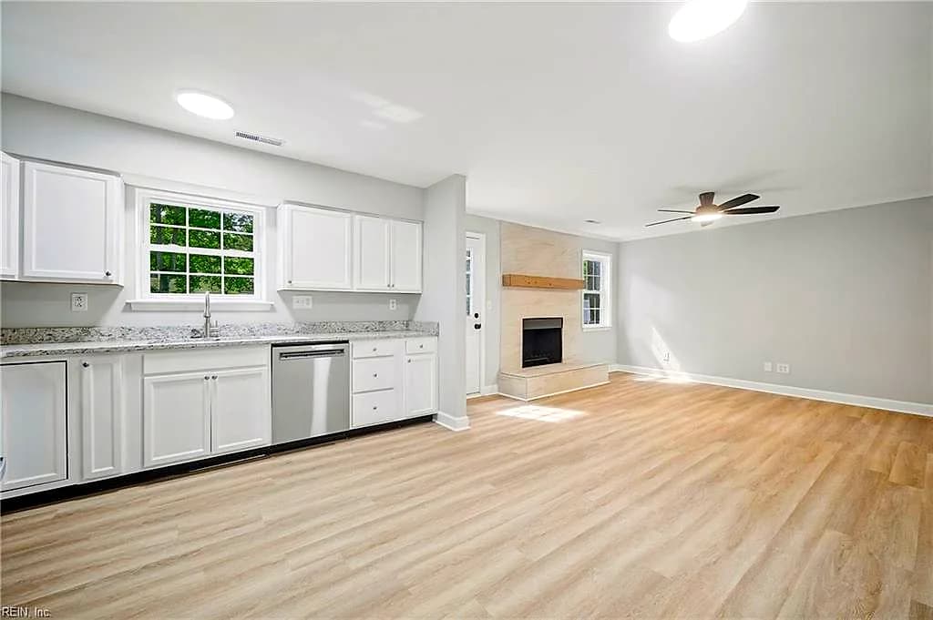 1451 Glendale AVE, CHESAPEAKE VA 23323 thumb 11