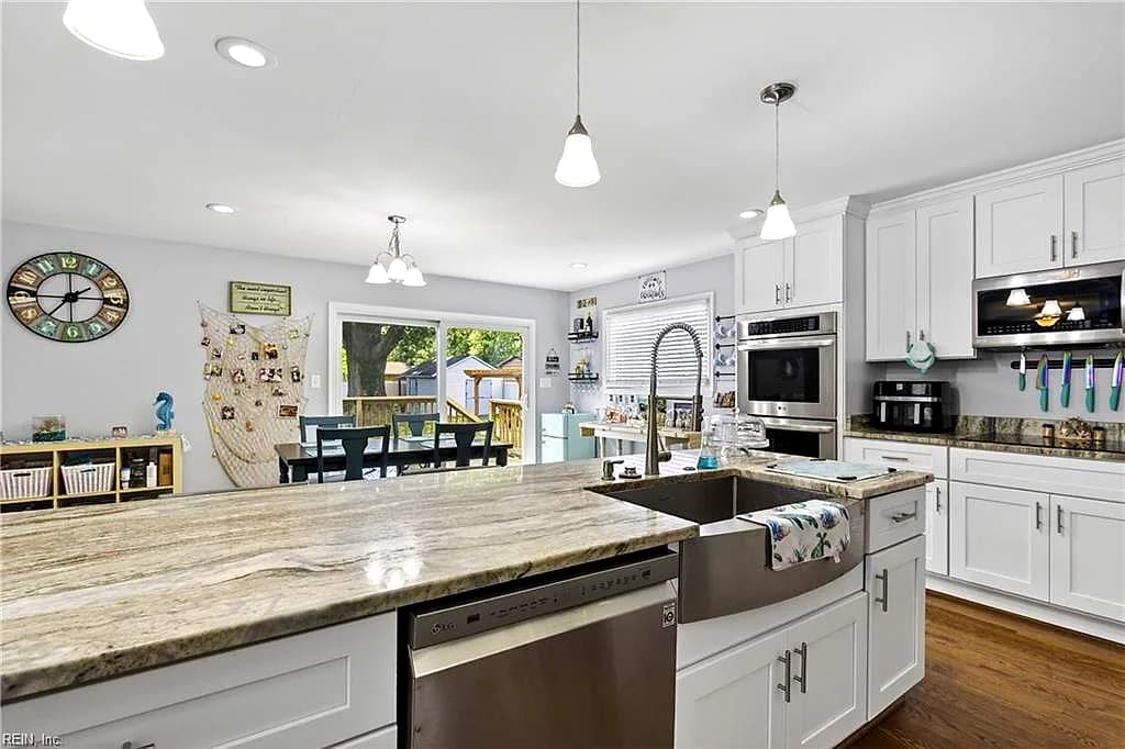 453 Caren DR, VIRGINIA BEACH VA 23452 thumb 10