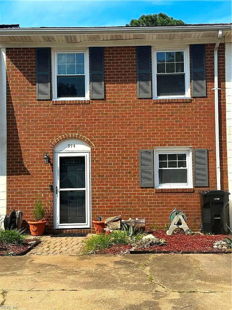 914 C AVE, VIRGINIA BEACH VA 23451 - Main photo