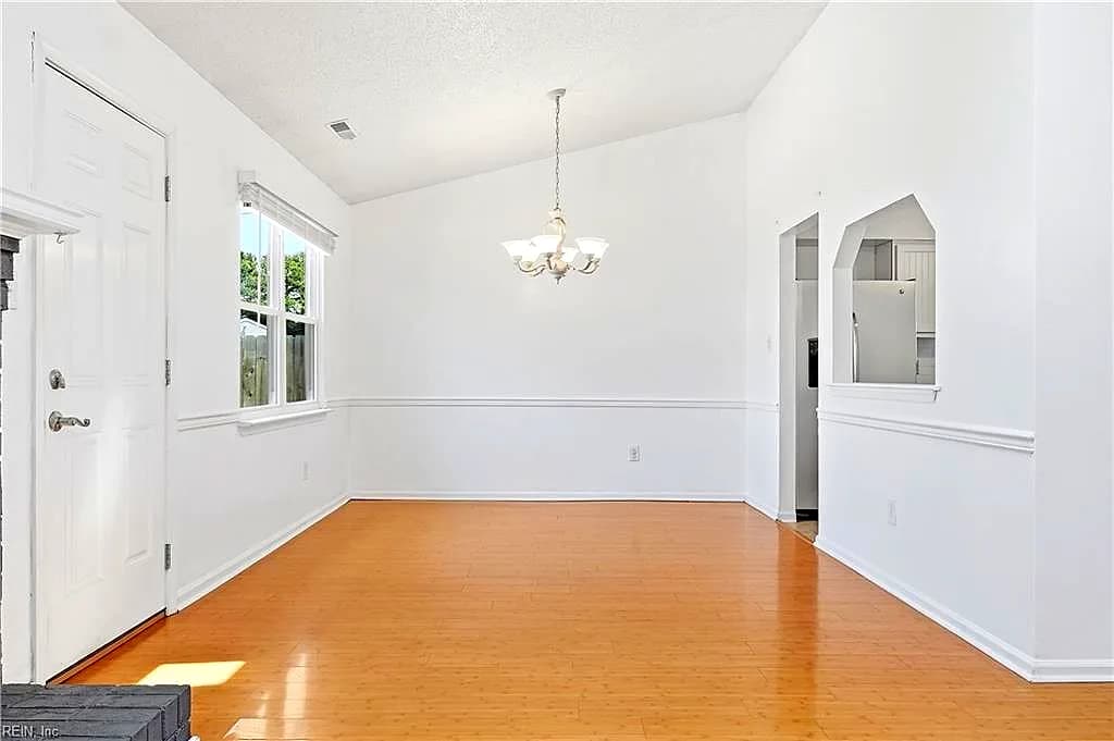 2096 Weybridge DR, VIRGINIA BEACH VA 23454 thumb 12