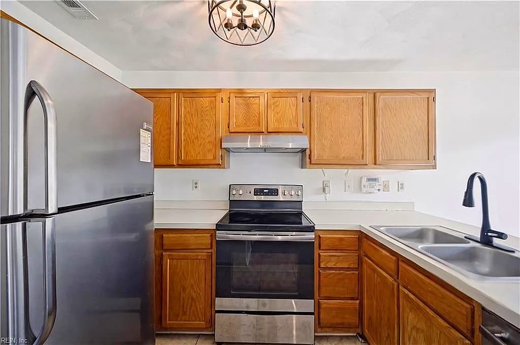 3504 Clover Meadows DR, CHESAPEAKE VA 23321 thumb 9