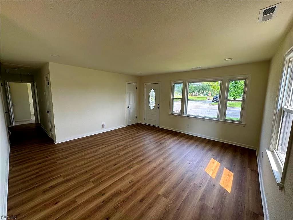 2615 E Princess Anne RD, NORFOLK VA 23504 - Photo 5