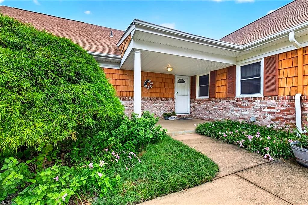 1356 Baycliff DR, VIRGINIA BEACH VA 23454 - Photo 5