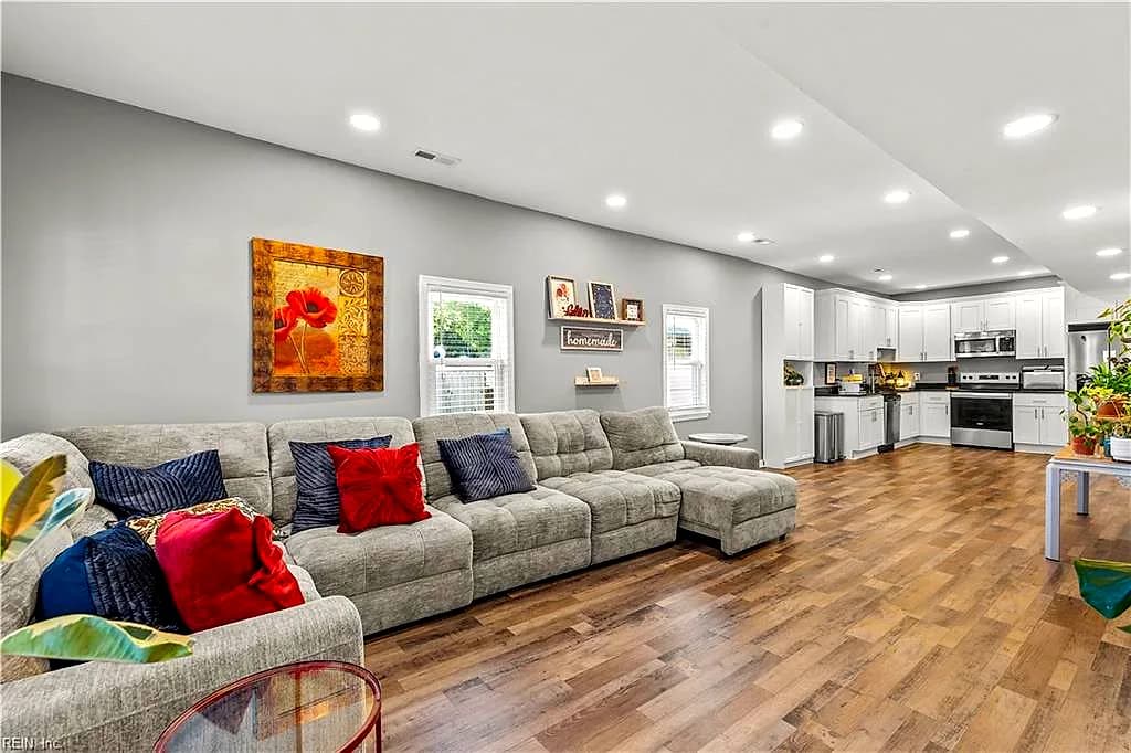 328 Washington ST, HAMPTON VA 23669 thumb 6