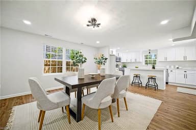 105 Wythe Crescent DR, HAMPTON VA 23661 thumb 1