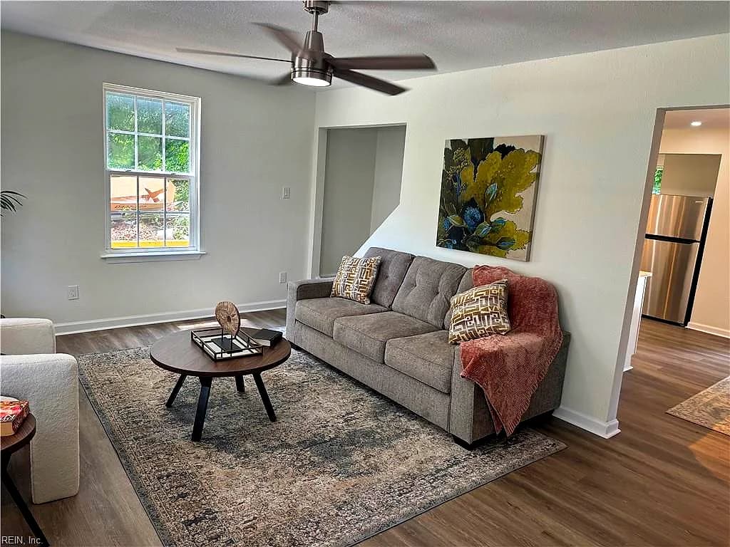 2604 Elkhart ST, CHESAPEAKE VA 23323 - Photo 5