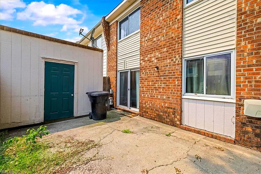 5021 Clairmont CT, VIRGINIA BEACH VA 23462 - Photo 3
