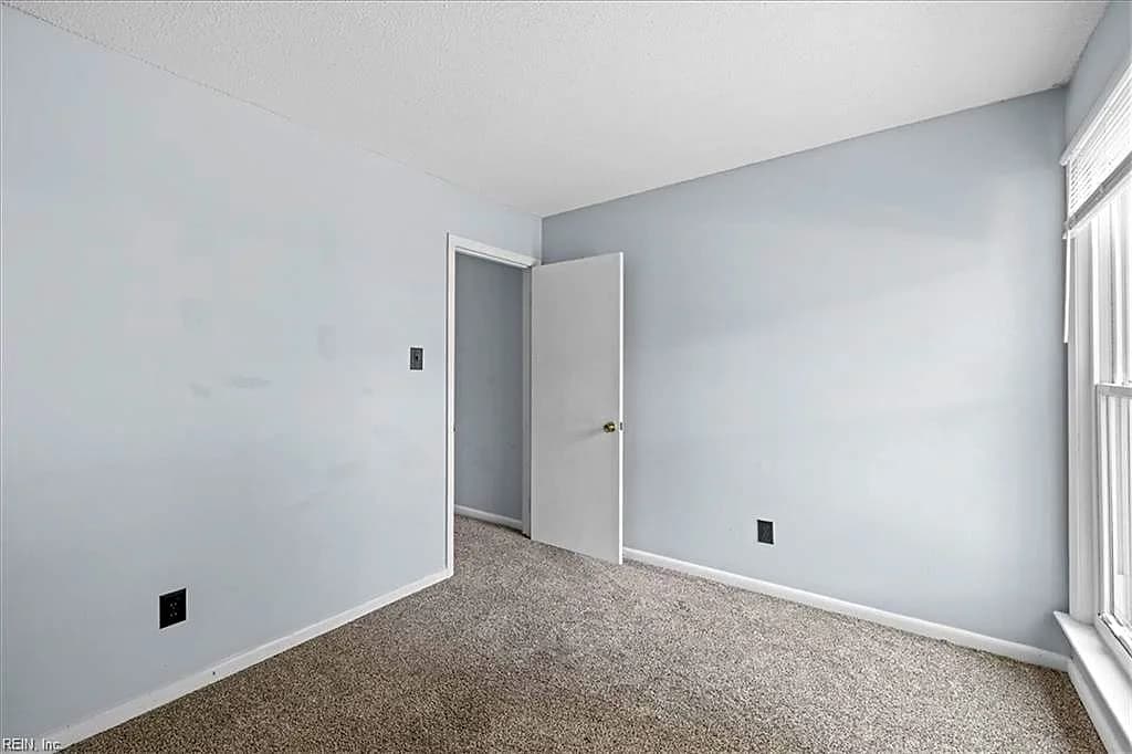 5021 Clairmont CT, VIRGINIA BEACH VA 23462 - Photo 5