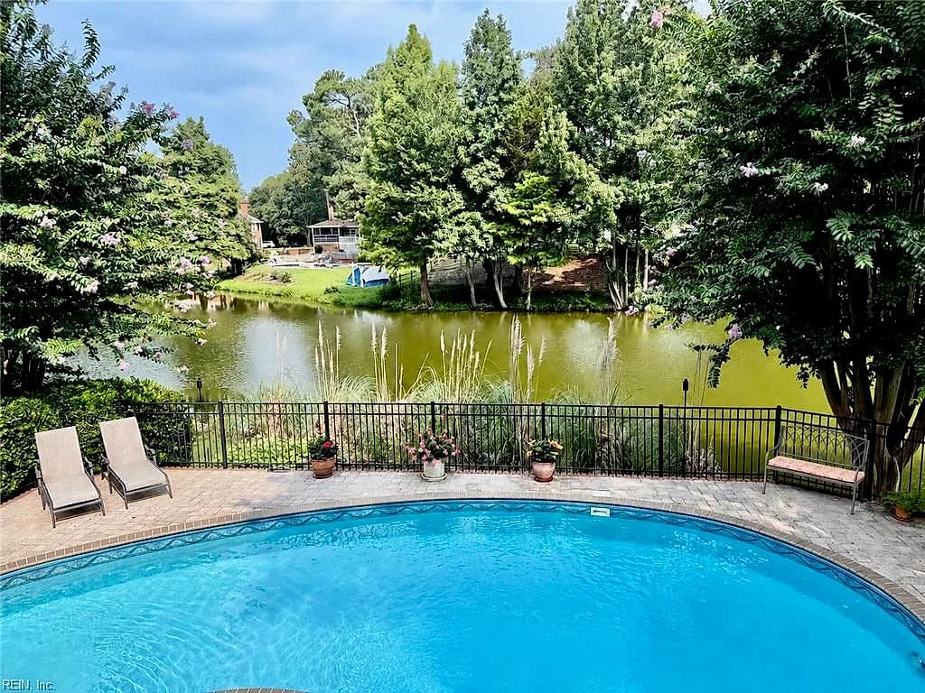 1744 Green Hill RD, VIRGINIA BEACH VA 23454 - Photo 3