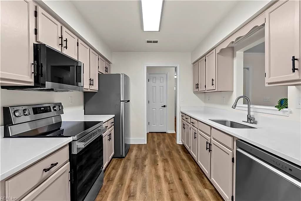 3700 Dunwood CT, VIRGINIA BEACH VA 23456 thumb 8