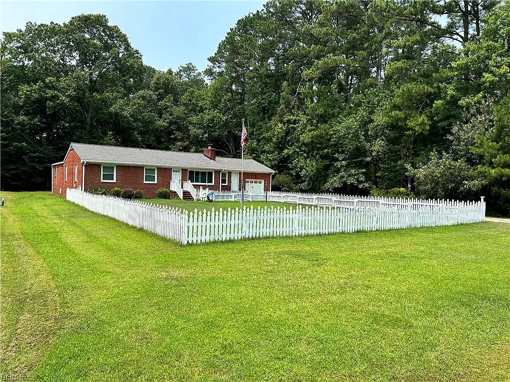 117 Wornom DR, SEAFORD VA 23696 - Main photo