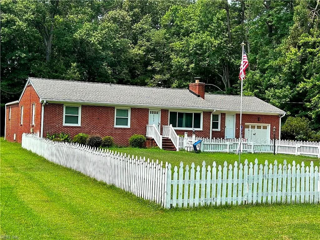 117 Wornom DR, SEAFORD VA 23696 - Photo 3