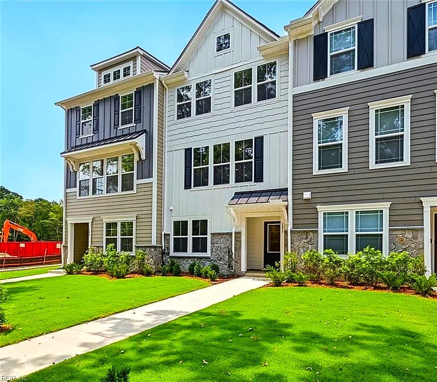 131 Bracewell LN, YORKTOWN VA 23692 - Main photo