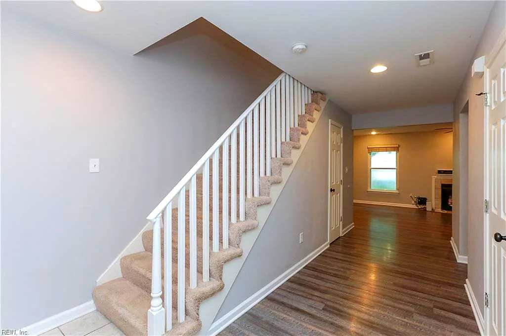 718 14th ST #B, VIRGINIA BEACH VA 23451 - Photo 4