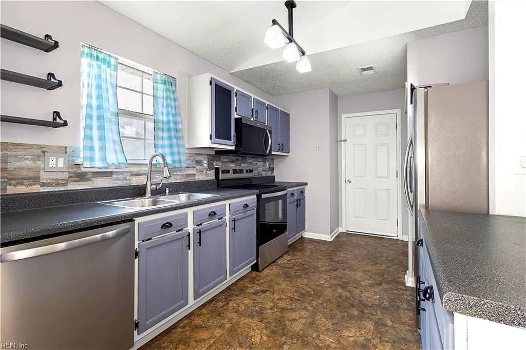 1952 Gravenhurst DR, VIRGINIA BEACH VA 23464 thumb 11