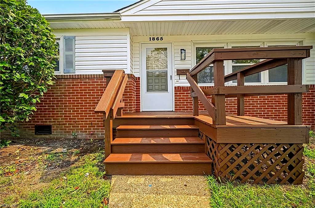 1865 Branchwood ST, NORFOLK VA 23518 - Photo 4