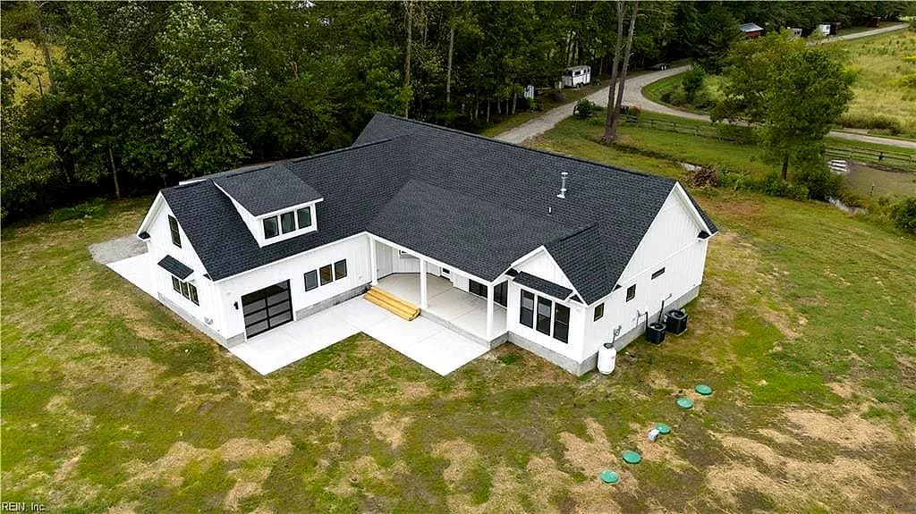 283 Lawnes Neck DR, SMITHFIELD VA 23430 thumb 10