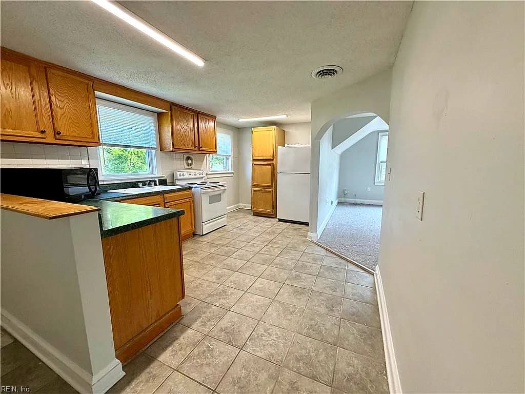 1319 Myrtle AVE #A, CHESAPEAKE VA 23325 - Photo 3