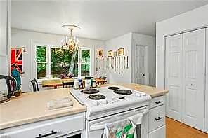 103 Robertson ST, WILLIAMSBURG VA 23185 thumb 8